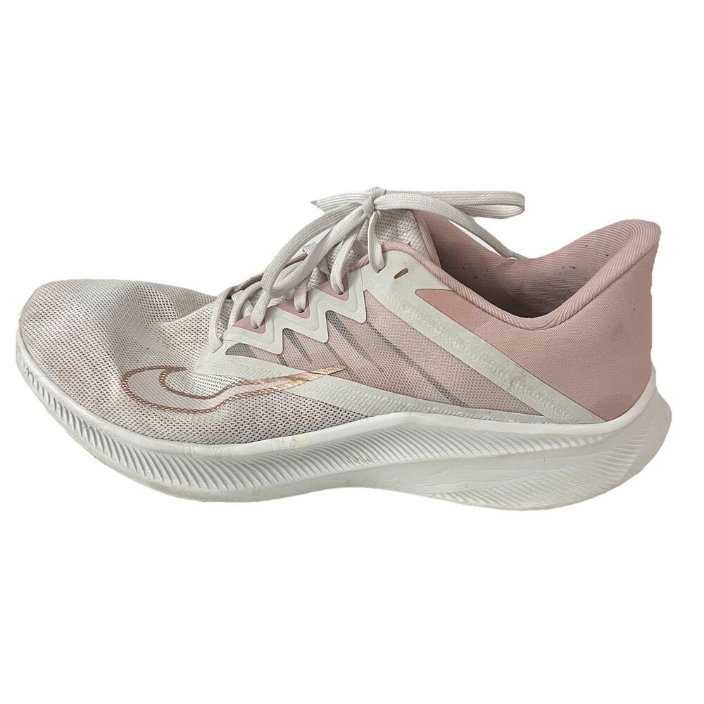 Nike Quest 3 CD0232-003 Women’s Size 11 White Pink Athletic Running Shoes Used
